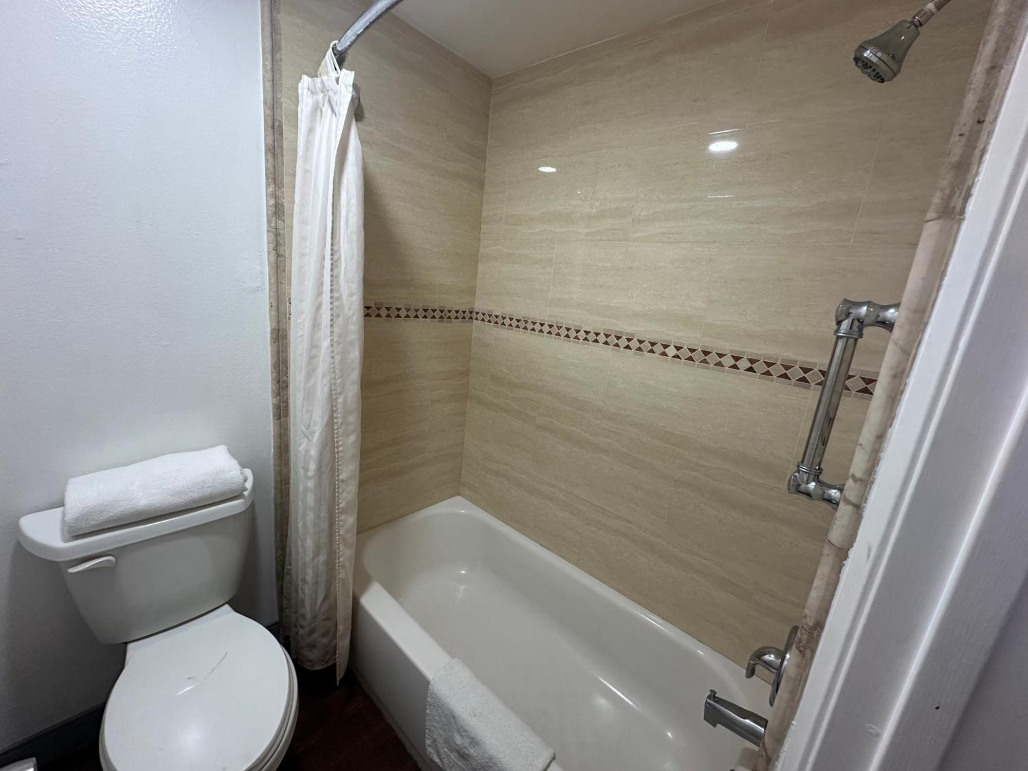 Palm Inn Hotel Near Tyler Mall Riverside Kültér fotó